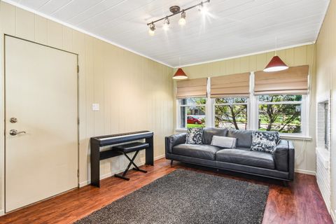 Tiny photo for 336 W Lincoln Avenue, Libertyville, IL 60048 (MLS # 12628934)
