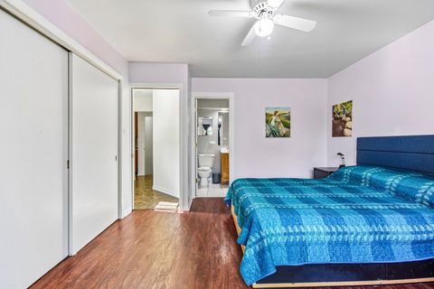 Tiny photo for 336 W Lincoln Avenue, Libertyville, IL 60048 (MLS # 12628934)