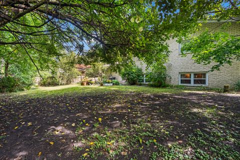 Tiny photo for 18350 Carpenter Street, Homewood, IL 60430 (MLS # 12473842)