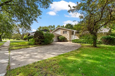 Tiny photo for 18350 Carpenter Street, Homewood, IL 60430 (MLS # 12473842)