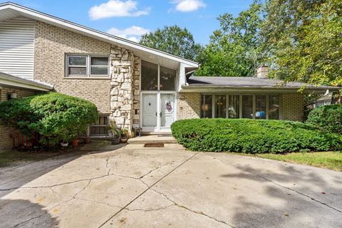 Tiny photo for 18350 Carpenter Street, Homewood, IL 60430 (MLS # 12473842)