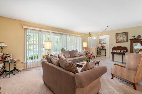 Tiny photo for 18350 Carpenter Street, Homewood, IL 60430 (MLS # 12473842)