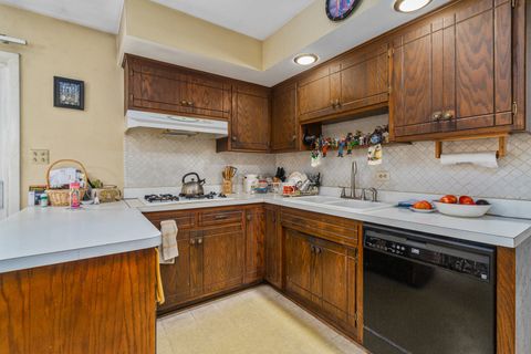 Tiny photo for 18350 Carpenter Street, Homewood, IL 60430 (MLS # 12473842)