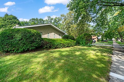 Tiny photo for 18350 Carpenter Street, Homewood, IL 60430 (MLS # 12473842)