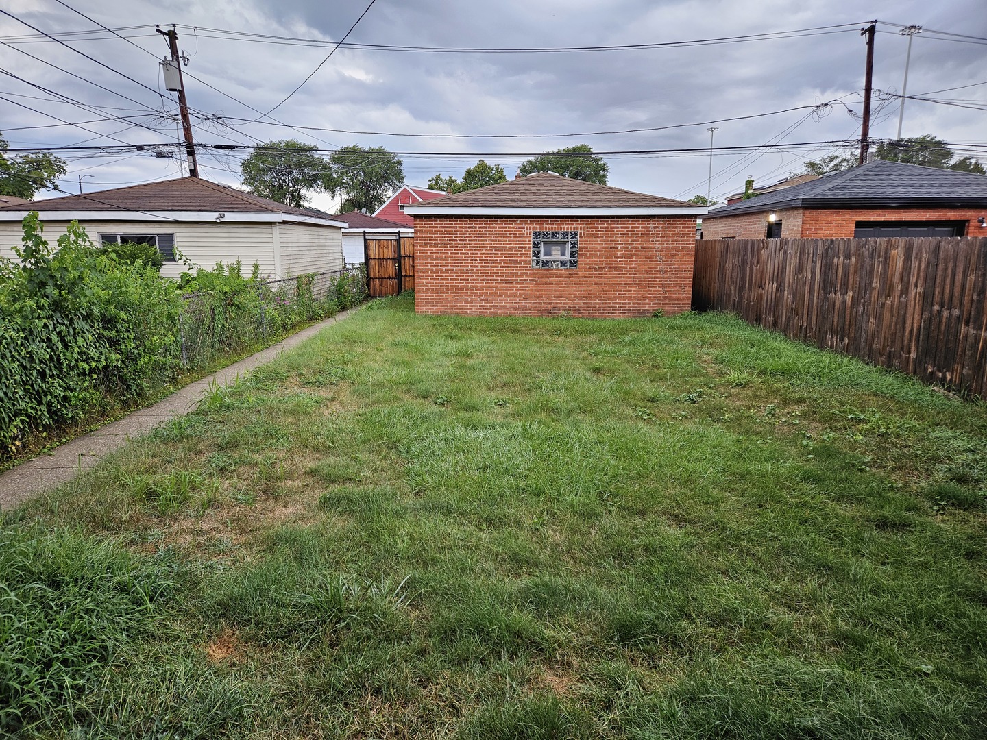 8342 S Wabash Avenue