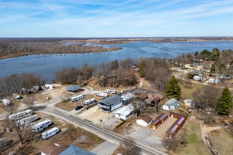 Tiny photo for 203 Railroad Street, New Boston, IL 61272 (MLS # 12598970)