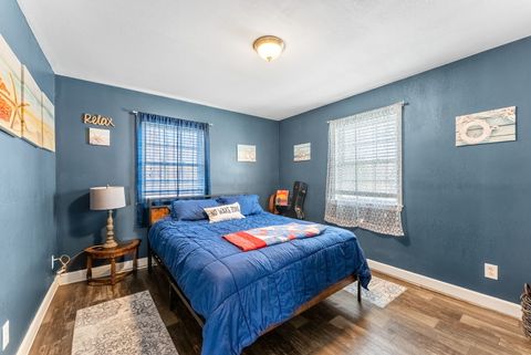 Tiny photo for 203 Railroad Street, New Boston, IL 61272 (MLS # 12598970)