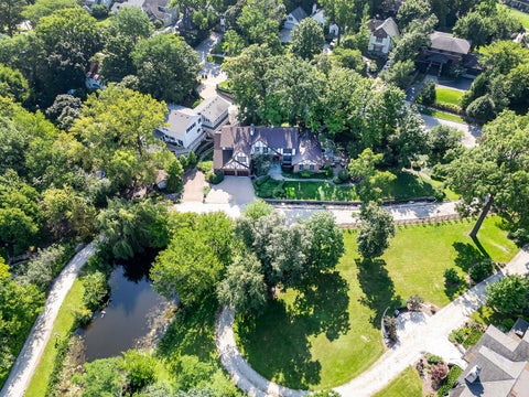 Photo of 1330 Maple Avenue, Downers Grove, IL 60515 (MLS # 12744463)
