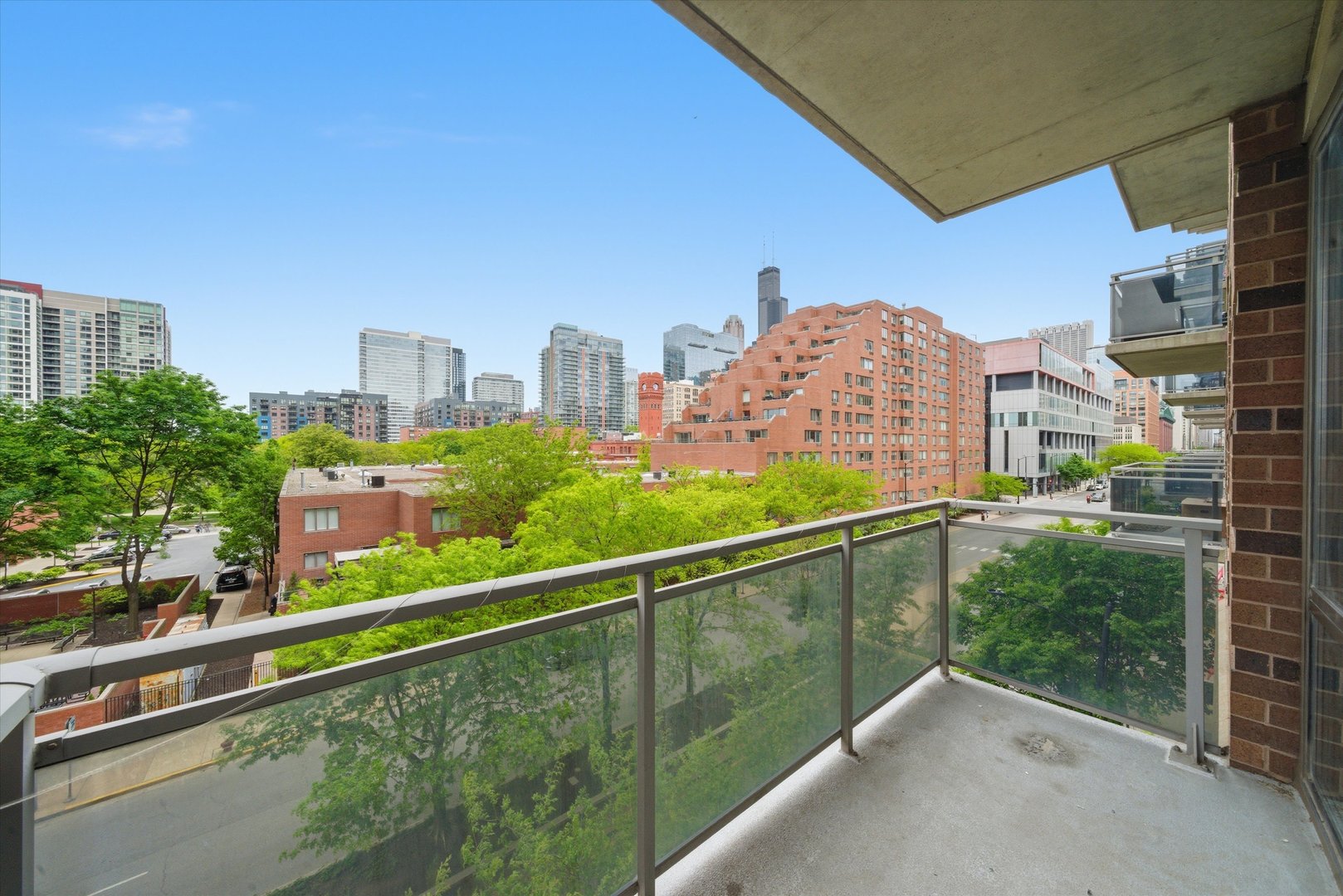 1 E 8th Street 302