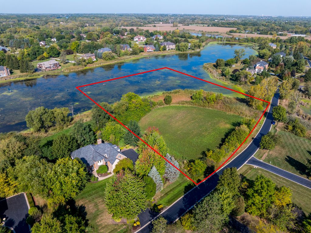 Photo for 6857 Ellis Avenue, Long Grove, IL 60047 (MLS # 12504680)