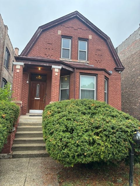 4242 W 21st Place Chicago IL 60623