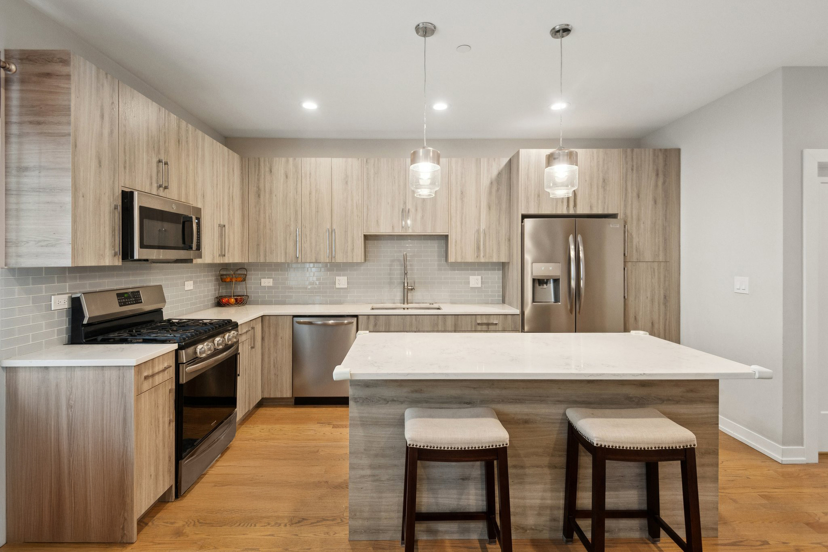 2237 W Coulter Street 4