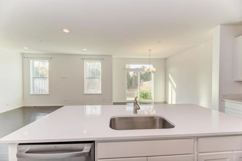 Tiny photo for 3S484 Lambe Lane, Warrenville, IL 60563 (MLS # 12509600)