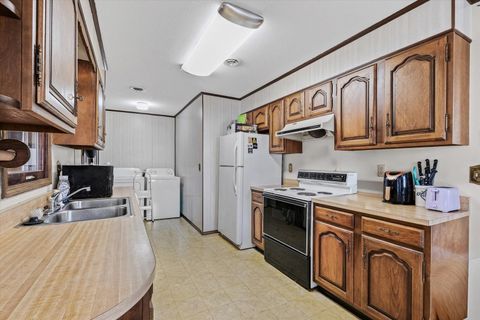 Tiny photo for 646 N Cove Court, Decatur, IL 62521 (MLS # 12597727)