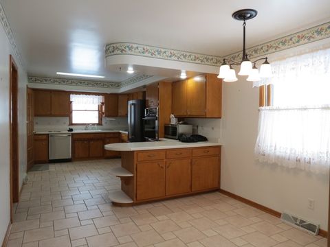Tiny photo for 120 E 6 Th Streets, Momence, IL 60954 (MLS # 12554430)