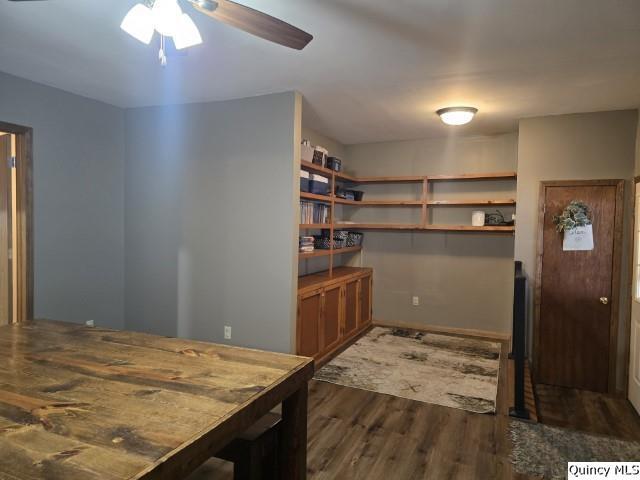 710 Country Lane
