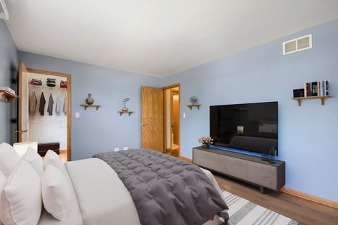 Tiny photo for 555 N Haverhill Lane, South Elgin, IL 60177 (MLS # 12634366)