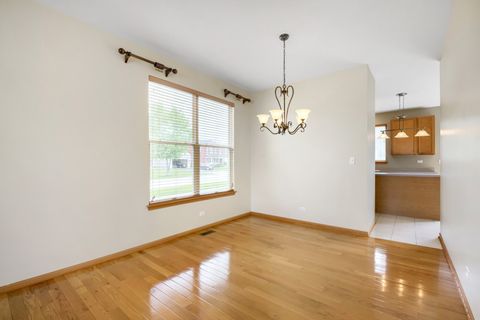 Tiny photo for 555 N Haverhill Lane, South Elgin, IL 60177 (MLS # 12634366)
