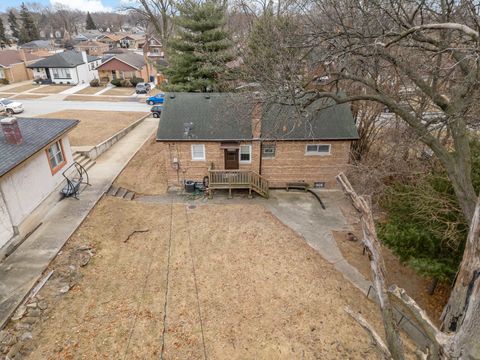 A home in Evergreen Park