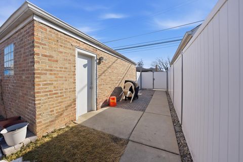 Tiny photo for 3815 W Marquette Road, Chicago, IL 60629 (MLS # 12570980)