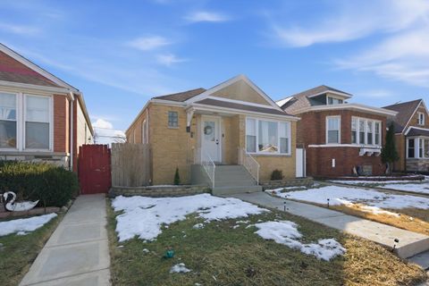 Photo of 3815 W Marquette Road, Chicago, IL 60629 (MLS # 12570980)
