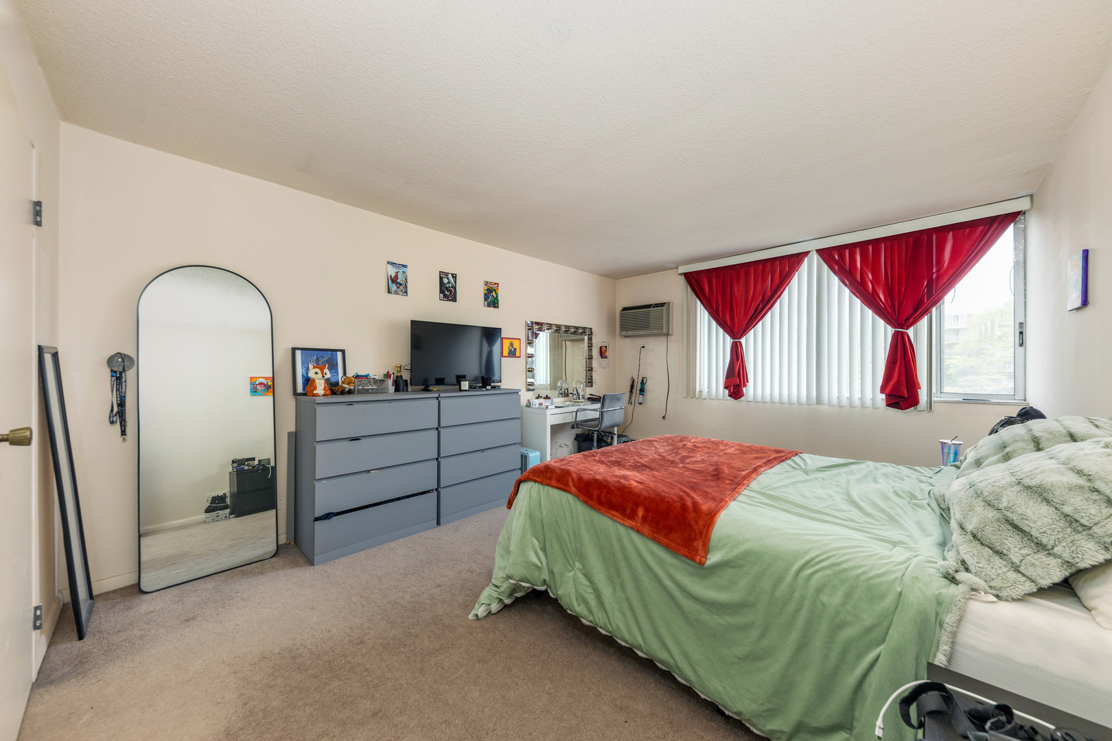 2222 S Stewart Avenue 4K