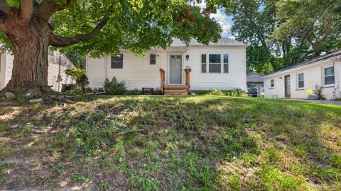 Tiny photo for 1513 N Linden Street, Bloomington, IL 61701 (MLS # 12711162)