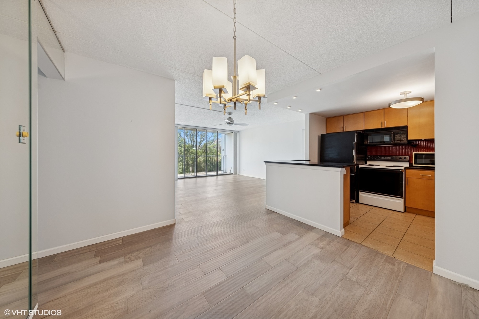 2015 S Finley Road 304