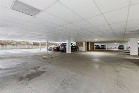 Tiny photo for 100 S Vail Avenue #203, Arlington Heights, IL 60005 (MLS # 12635015)
