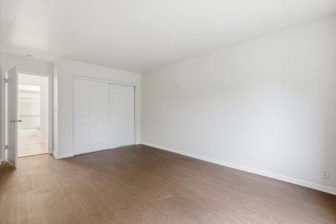 Tiny photo for 100 S Vail Avenue #203, Arlington Heights, IL 60005 (MLS # 12635015)