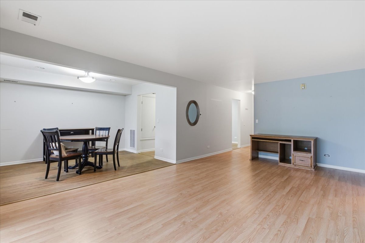 100 S Vail Avenue 203