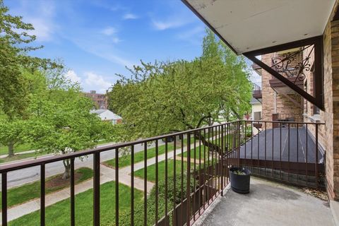 Tiny photo for 100 S Vail Avenue #203, Arlington Heights, IL 60005 (MLS # 12635015)