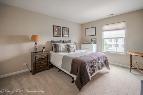Tiny photo for 4062 POMPTON Avenue, Elgin, IL 60124 (MLS # 12729058)