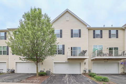 Tiny photo for 4062 POMPTON Avenue, Elgin, IL 60124 (MLS # 12729058)