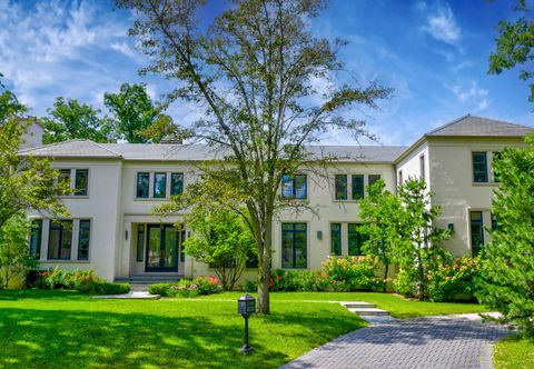 Photo of 320 Keystone Court, Glencoe, IL 60022 (MLS # 12458974)