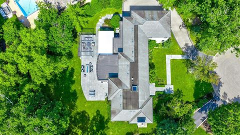 Tiny photo for 320 Keystone Court, Glencoe, IL 60022 (MLS # 12458974)