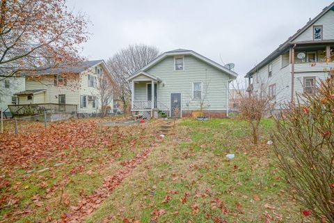 Tiny photo for 1522 Chestnut Street, Rockford, IL 61102 (MLS # 12524944)