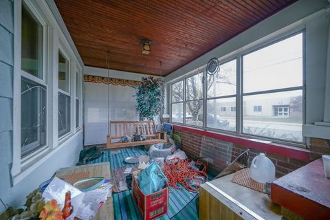 Tiny photo for 1522 Chestnut Street, Rockford, IL 61102 (MLS # 12524944)