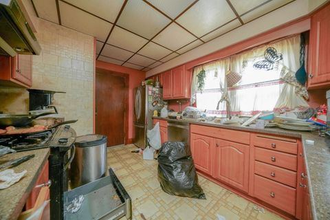 Tiny photo for 1522 Chestnut Street, Rockford, IL 61102 (MLS # 12524944)