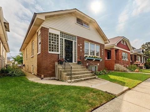 Tiny photo for 4947 W Deming Place, Chicago, IL 60639 (MLS # 12763250)
