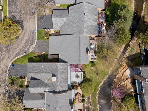 Tiny photo for 39 The Court of Cobblestone Court, Northbrook, IL 60062 (MLS # 12623518)