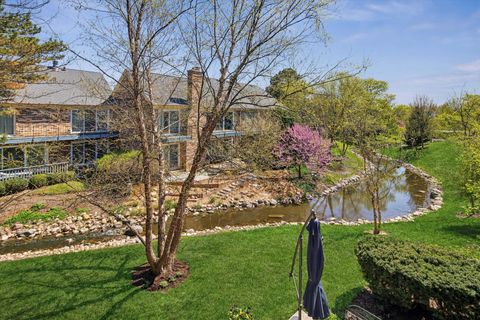 Tiny photo for 39 The Court of Cobblestone Court, Northbrook, IL 60062 (MLS # 12623518)