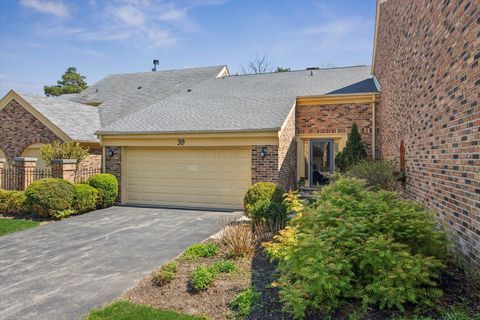 Photo of 39 The Court of Cobblestone Court, Northbrook, IL 60062 (MLS # 12623518)
