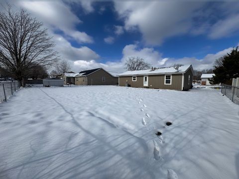 Tiny photo for 317 Midwestern Drive, Ottawa, IL 61350 (MLS # 12526578)