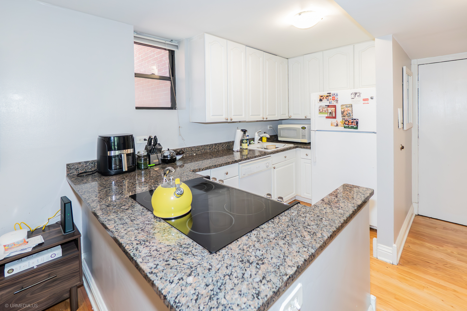 636 W Webster Avenue 103