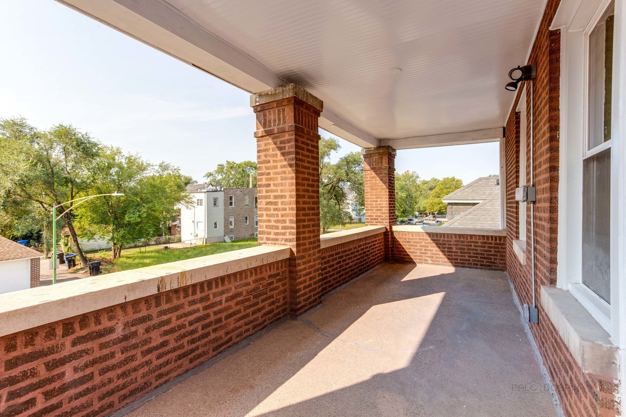 3048 E 80th Street