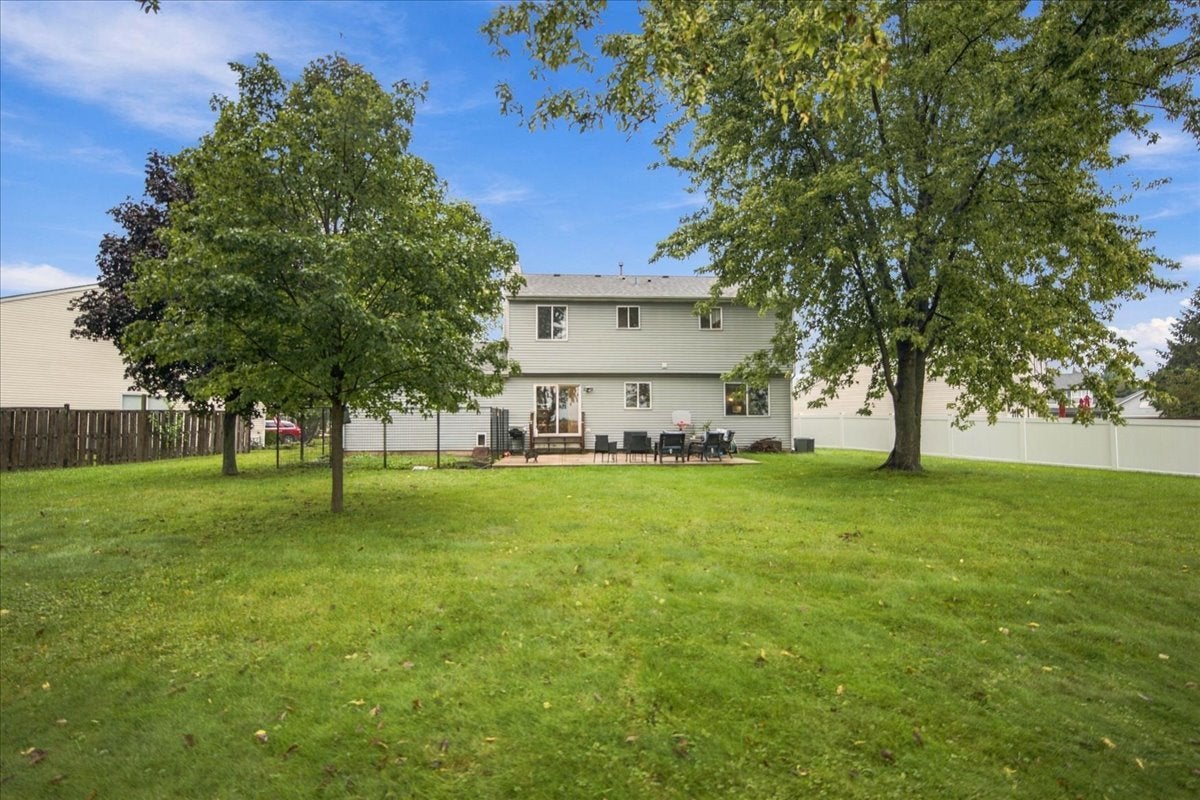1419 Chestnut Court