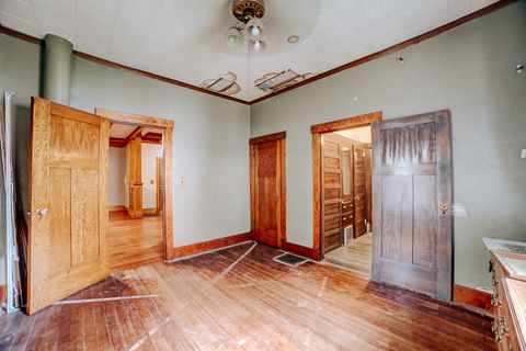 Tiny photo for 300 N Axtel Avenue, Milford, IL 60953 (MLS # 12501330)