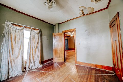 Tiny photo for 300 N Axtel Avenue, Milford, IL 60953 (MLS # 12501330)