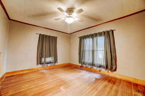 Tiny photo for 300 N Axtel Avenue, Milford, IL 60953 (MLS # 12501330)